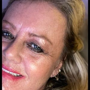 Meet your Posher, Chana